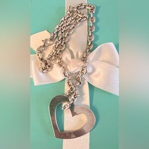 Susan Cummings 925 Silver Heart Necklace❤️